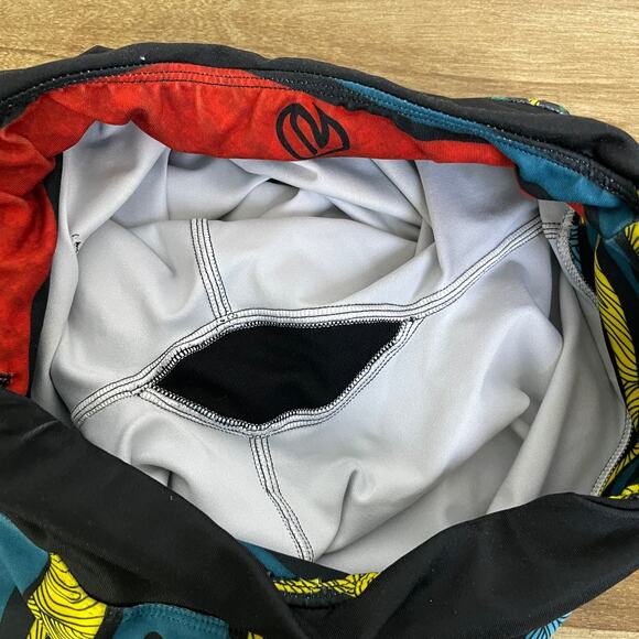 INKnBurn Womens Cropped Tights Size 6 Turtle Multi Run Jog Train Art Gym Workout - Picture 8 of 8